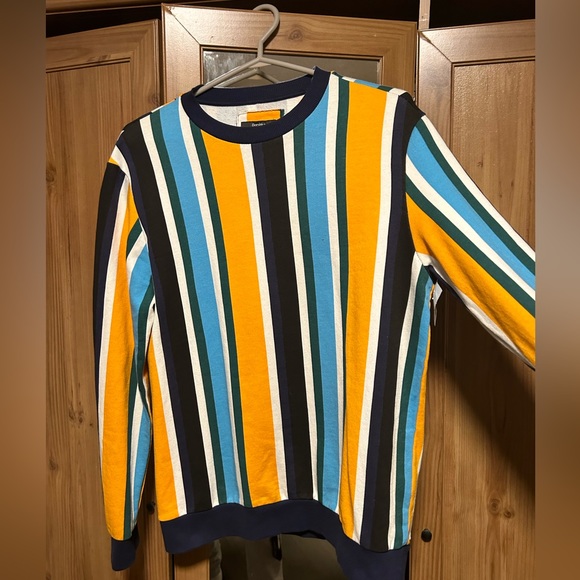 Brand new Bershka formal Crewneck - Picture 2 of 5